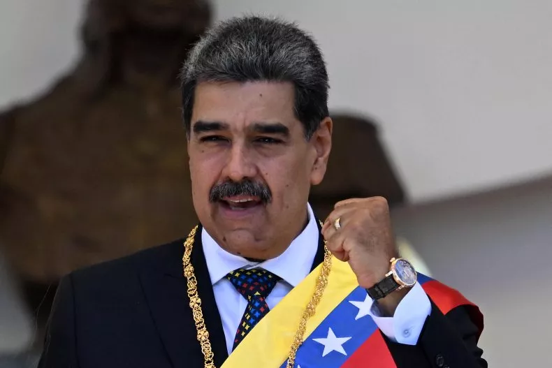 Nicolás Maduro de Venezuela contra Puerto Rico