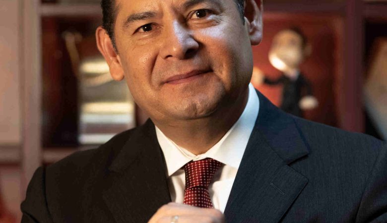 Alejandro Armenta amenaza a empresa por compra de terrenos