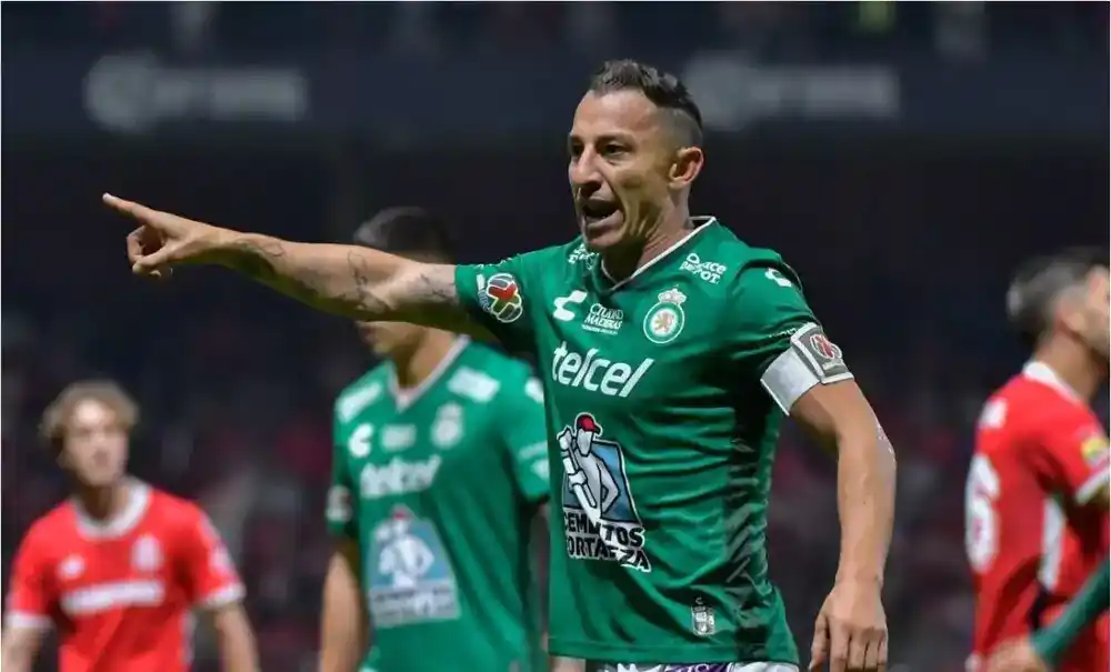 ¿Andrés Guardado regresará al Cruz Azul?