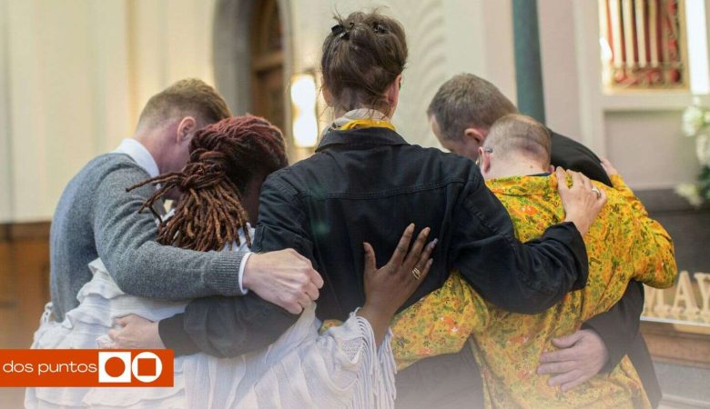 Emilie Kiser pierde hijo en triste accidente de alberca