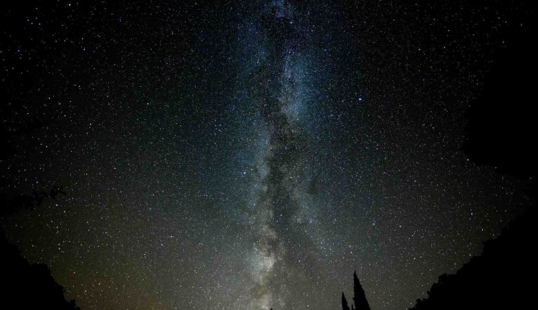 Científicos descubren misterioso "Planeta nueve" que podría estar en nuestro sistema solar