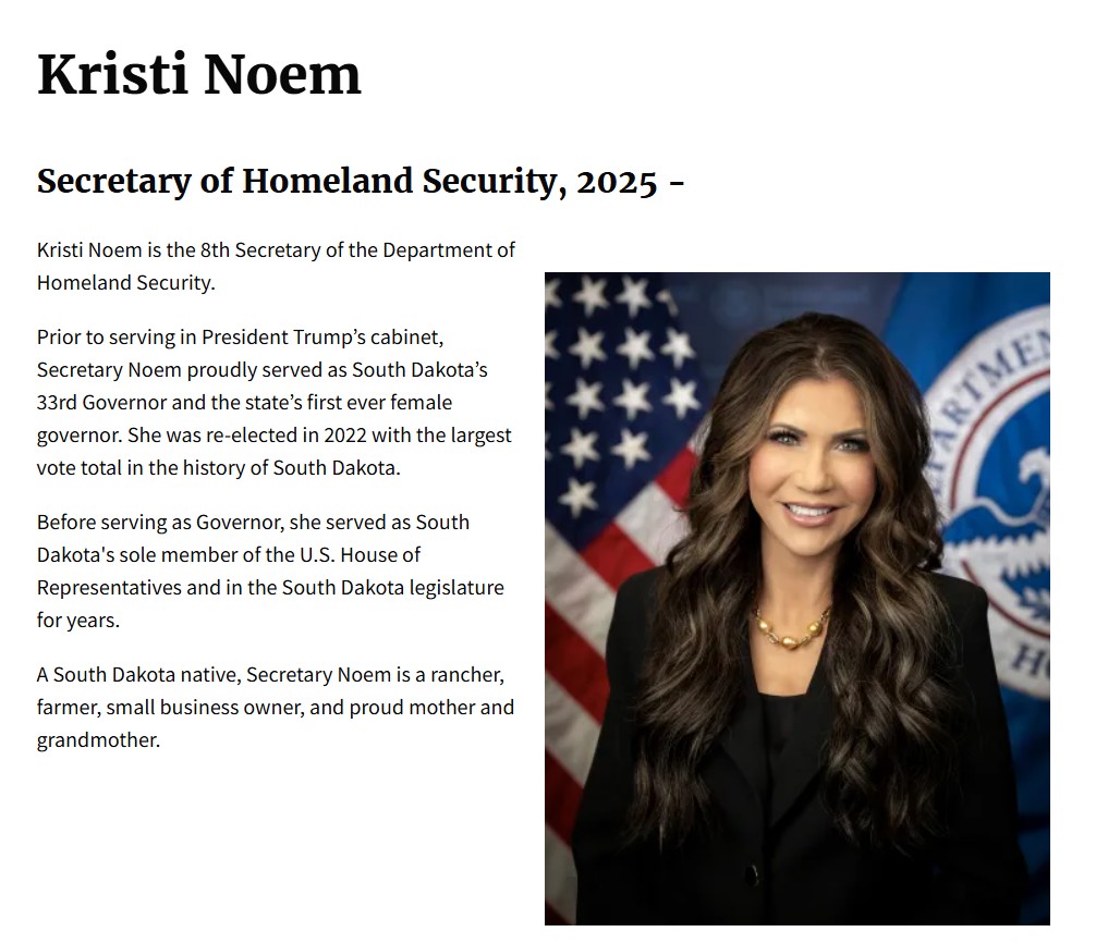 Kristi Noem es uno de los miembros más importantes del gabinete de Donald Trump, encargada de las tareas como deportación de migrantes. Pero, ahora se encuentra en el hospital recuperándose después de una reacción alérgica fuerte. ¿Quién es la líder del Departamento de Seguridad Nacional de los Estados Unidos y por qué es una de las personas más controversiales del gabinete de Donald Trump?