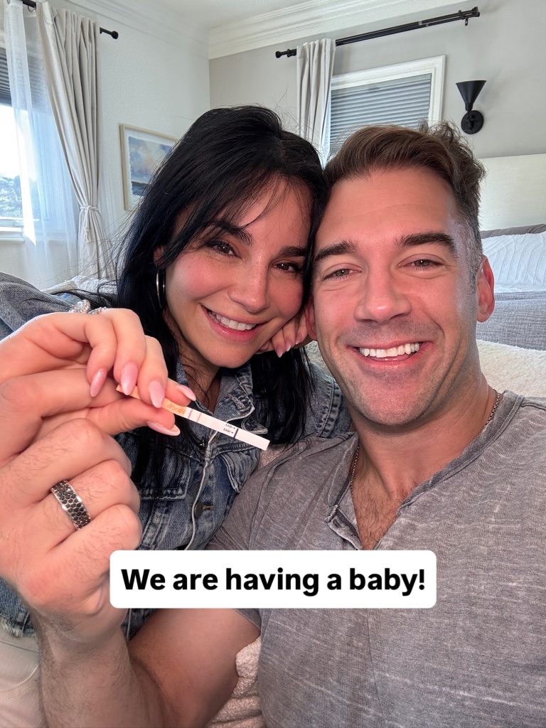 Martha Higareda es una de las actrices con uno de los perfiles más interesantes y deseados en la industria, con una gran cantidad de proyectos que han sido muy bien recibidos, pero parece ser que su mayor logro va a ser volverse madre a sus 41 años junto a su esposo Lewis Howes. Debido a los muchos problemas que ha tenido antes de quedar embarazada.