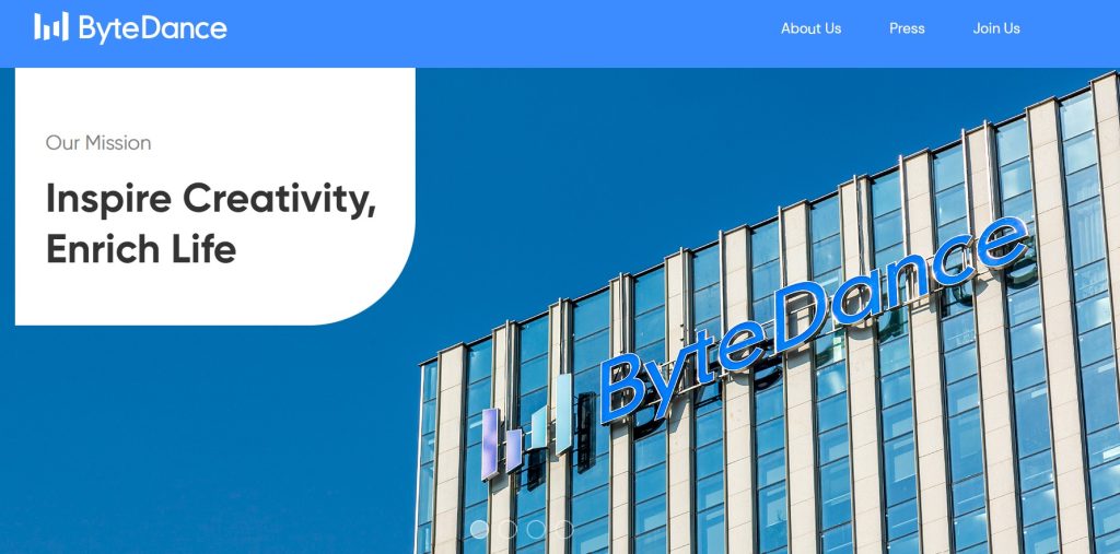 Las relaciones entre Estados Unidos y China han sido bastante tensas y TikTok está en la línea, con ambos países queriendo controlar la red social. Pero recientemente han comenzado a mejorar sus relaciones, lo que junto al nuevo anuncio de Donald Trump podría significar que la red social finalmente tiene un comprador en Estados Unidos del que China y Xi Jinping aprueben.