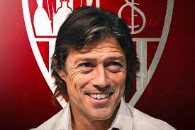Matías Almeyda Sevilla, Almeyda nuevo entrenador Sevilla, Matías Almeyda LaLiga, técnico argentino Sevilla FC, fichajes Sevilla 2025, Almeyda entrenador, Sevilla temporada 2025-2026