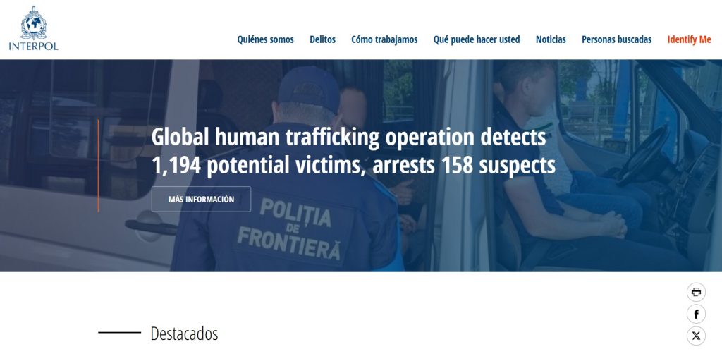 Adán Augusto López fue gobernador del estado de Tabasco de 2019 a 2021, periodo en el cual asignó a una figura bastante controversial como su secretario de seguridad: Hernán Bermúdez Requena. Los rumores en su momento eran que estaba trabajando con el crimen organizado, en particular con el grupo “la barredora”, rumores que recobran fuerza ahora que está siendo buscado por la Interpol. 