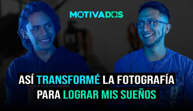 Hoy en Motivados conversamos con Foto Cheo (Eliseo Silva), fotógrafo de moda con experiencia en agencias como New Icon Models y Miss Universo México. Nos habla de sus inicios, sus colaboraciones con figuras del medio y cómo llegó a ser uno de los fotógrafos de Priscila Valverde. Descubre qué se necesita para brillar en el mundo de la moda con cámara en mano. Entérate en dos puntos.media, plataforma de Puebla, México.
