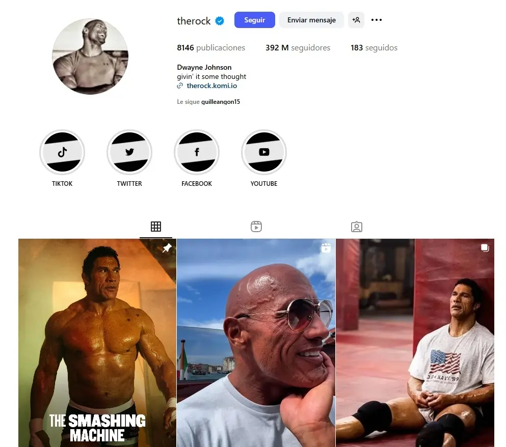 Dwayne “La Roca” Johnson es uno de los peleadores de lucha libre más celebrados y famosos de todos los tiempos, también es uno de los actores más prominentes de todos los tiempos. El luchador apareció en varias películas bastante exitosas, pero nunca consiguió un premio grande y prestigioso como un Globo de Oro o un Óscar. Por eso buscó un nuevo papel que le demuestre que puede ser un gran actor: Mark Kerr en The Smashing Machine, un rol para el cual bajó de peso de manera increíble.