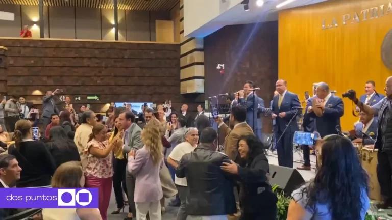 Diputados Sonora Santanera, Sonora Santanera, Cámara de diputado, diputados bailando, diputados bailando sonora santanera, dos puntos, dos puntos media