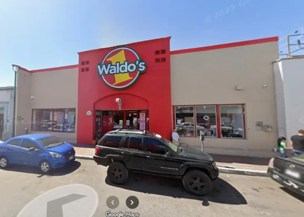 Realizar las compras de la semana en familia es una tradición importante en México; aunque no lo reconozcamos como tal, para muchos es una experiencia relajante y tranquila. No esperamos que una tragedia ocurra mientras caminamos por los pasillos de un supermercado, pero esto mismo les sucedió a los clientes de Waldos en Hermosillo cuando empezó un incendio y luego una explosión que dejó decenas de muertos y muchos más heridos. En dos puntos te explicamos por qué aconteció y qué dicen las autoridades: