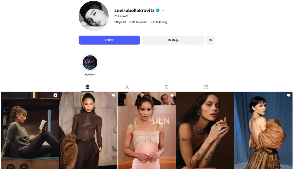 Las relaciones de famosos no se tratan solo de amor, en la mayoría de los casos están uniendo a sus seguidores, las grandes cantidades de dinero que poseen y los compromisos sociales y profesionales que los mantienen. Por eso mismo resulta tan apasionante cuando una relación se vuelve seria, este es el caso de Zoë Kravitz y Harry Styles, que podrían estar en un compromiso de boda y un anillo muy especial sería la pieza clave del rompecabezas. En dos puntos te contamos todo lo que sabemos al respecto, quiénes son y cuáles son las historias de los protagonistas y cómo esto podría cambiar las carreras de los dos.