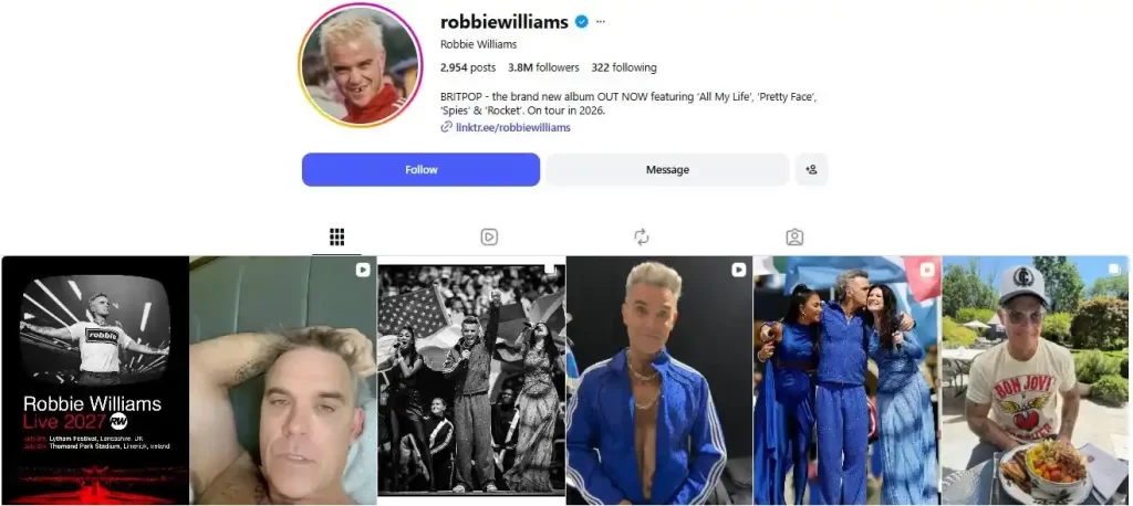 Está bien sabido que en ocasiones las personas famosas y estrellas del espectáculo pueden abusar de productos ilícitos. Paris Jackson admitió su propia historia por medio de sus redes sociales. En la mayoría de los casos se trata de un tema bastante escandaloso o pertenece a la especulación y no vemos evidencia de esto en la televisión. Eso es lo que pasó con Robbie Williams, el cantante del Reino Unido que se volvió tendencia cuando en un video del mundial cae lo que parece un “polvo blanco” sobre su micrófono. En dos puntos te contamos todo lo que sabemos del caso, si de verdad se trata de una sustancia de abuso y la justificación que dio por medio de su Instagram sobre lo que sucedió.