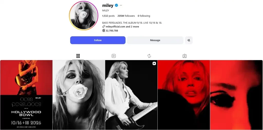 Las grandes figuras del mundo del pop tienen una habilidad increíble para vender más que su música. Claro, ahora todas las celebridades venden maquillaje o participan en un podcast. Nos referimos a que sus vidas privadas se convierten en parte del espectáculo asociado con sus nombres. Una de las divas más importantes de todos los tiempos. Miley Cyrus está de regreso, aunque esta vez planea cambiarse el nombre y festejarlo con su nuevo álbum "Bass Persuades". En dos puntos te contamos todo lo que sabemos sobre este caso, lo que podemos esperar de su nueva música. Así como las razones por las que de aquí en adelante se referirá a si misma de una manera diferente y las controversias que causó. 